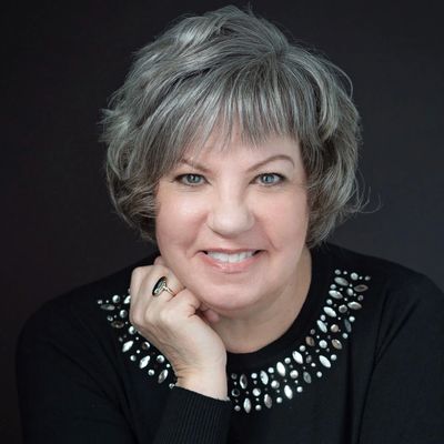 Tamelynda Lux, Hypnotist in London